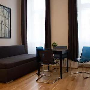  Apartment Klimt